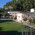 Aparthotel Lemonis House