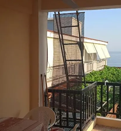 Aparthotel Lemonis House *