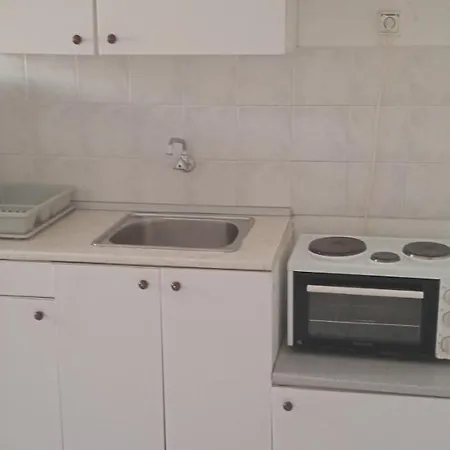 Lemonis House Aparthotel