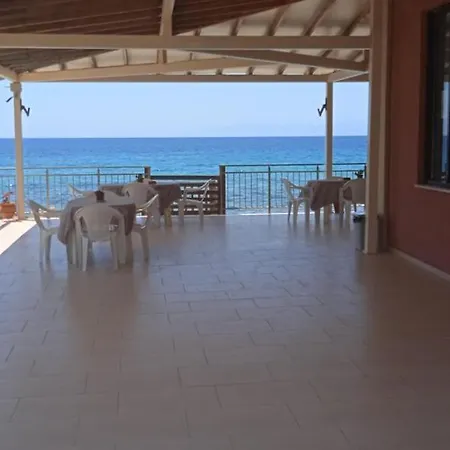 Aparthotel Lemonis House *