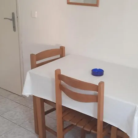 Lemonis House Aparthotel 3*