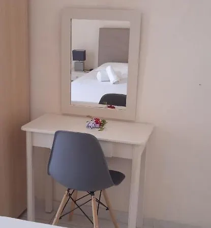 Lemonis House 3*