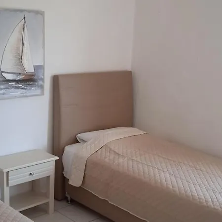 Lemonis House 3* Nea Skioni