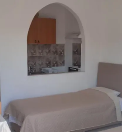 Aparthotel Lemonis House *