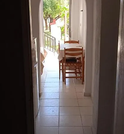 Aparthotel Lemonis House