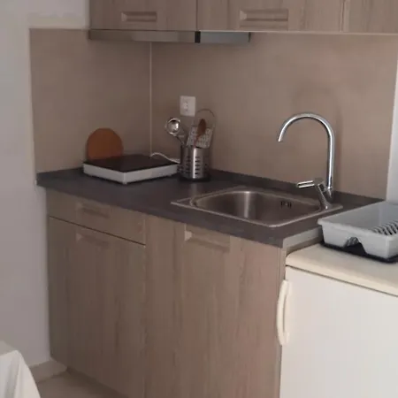 Aparthotel Lemonis House *