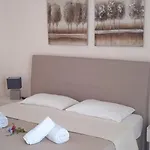 Lemonis House 3*