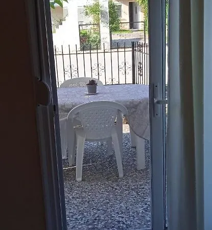 Lemonis House Néa Szkióni
